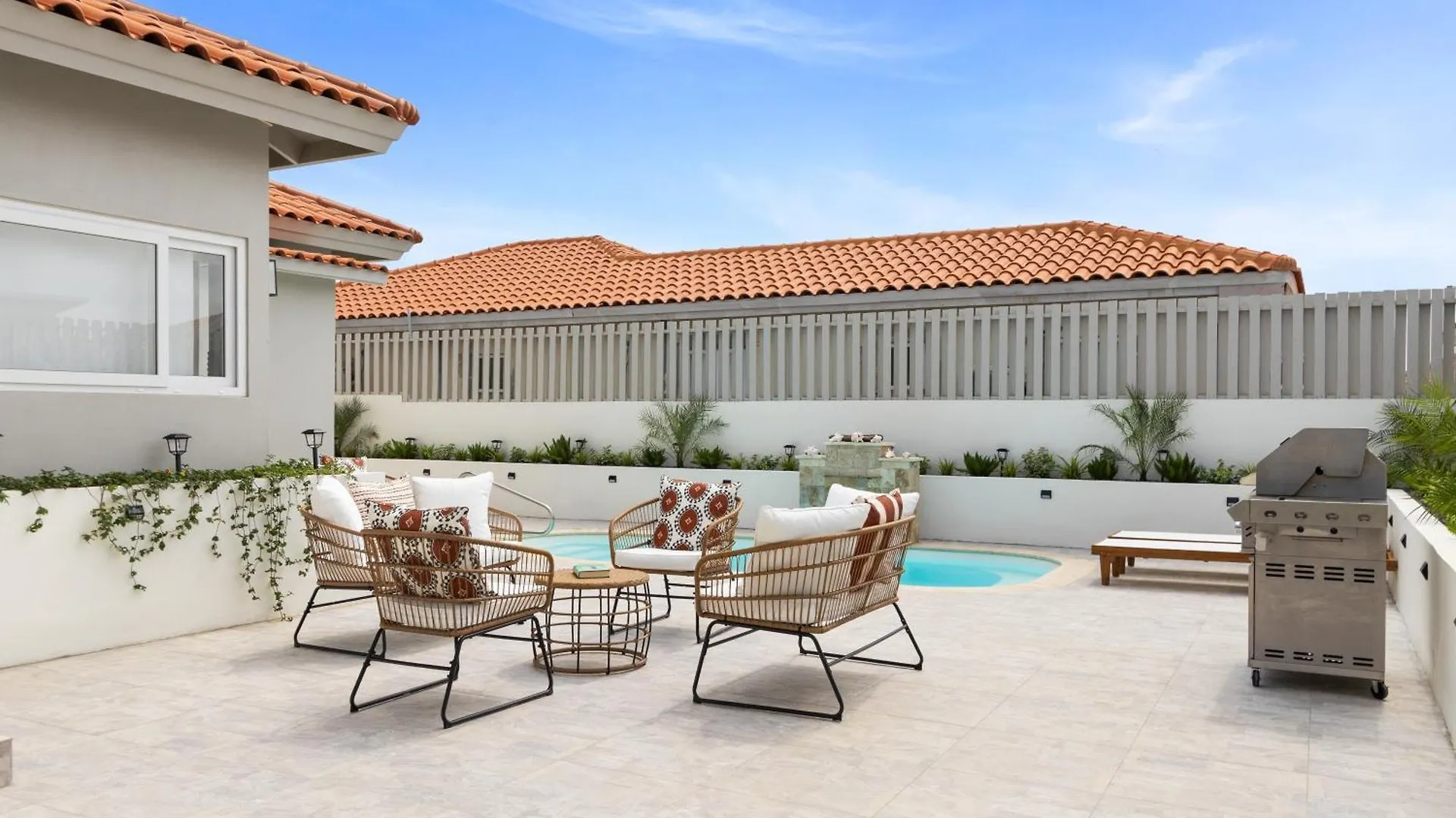 Bakval 3-U Villa Palm Beach Nyaraló