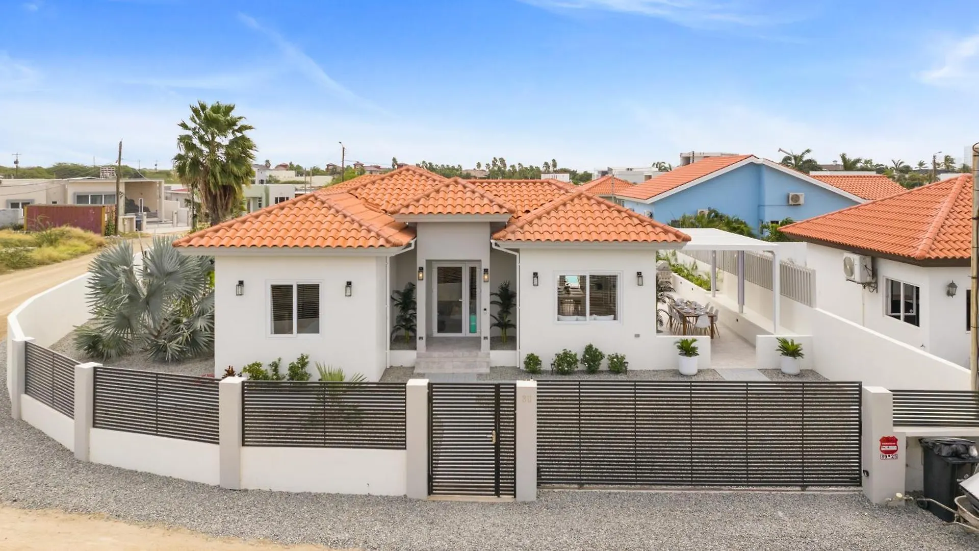 Bakval 3-U Villa Palm Beach Aruba